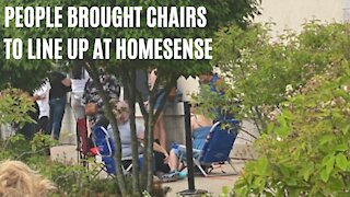 People Are Lining Up To Shop At HomeSense In Ontario & They Brought Lawn Chairs