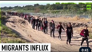 Thousands of illegal migrants flow into US