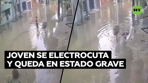 Adolescente recibe fuerte descarga al tocar un poste durante inundación en Argentina
