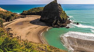 New Zealand North Island - Water and Sky