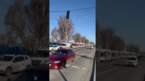 🇺🇦Graphic War🔥Green Corridor Leaving Mariupol Open, Families to Safety, Reached Zaporizhzhia #Shorts