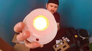 Unboxing: Olafus Wireless Spotlight Battery Operated, LED RGB Spotlight Indoor with Remote, Dimmable