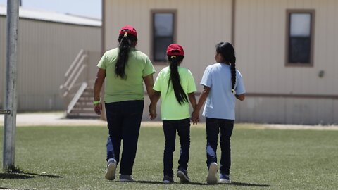 Immigrant Kids Remain In ICE Detention Despite Deadline To Free Them
