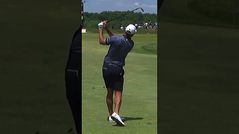 Dustin Johnson hits pins with golf shot at LIV event! #dustinjohnson #livgolf #usopen