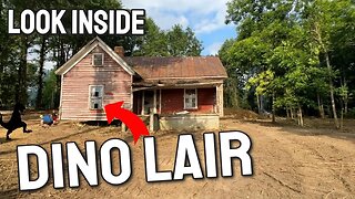 Exploring Abandoned House Reveals Living Dinosaur! While Metal Detecting and looking for bottles