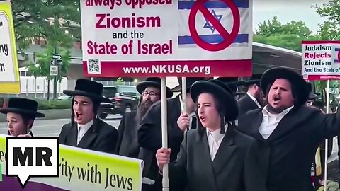 Anti-Zionist Jewish Group Protesting Outside Of RFK Jr. Event