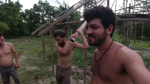 Making Coca Leaves Powder in Colombia's Amazon Jungle 🇨🇴