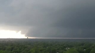 Supercell Thunderstorm - Waco TX 4-26-2023