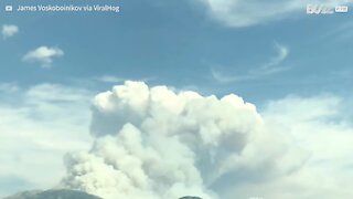 Cette vidéo en accéléré montre l'avancée des feux sur une montagne