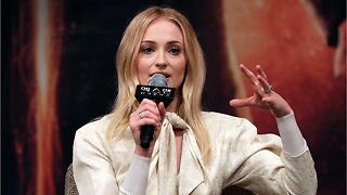 Which Avenger Sophie Turner Wants Jean Grey To Join