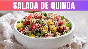 Salada de Quinoa e Legumes Grelhados Uma Refeição Saudável e Deliciosa para Saborear.