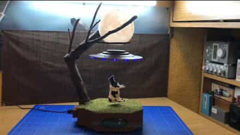 Young man builds levitating UFO-shaped lamp