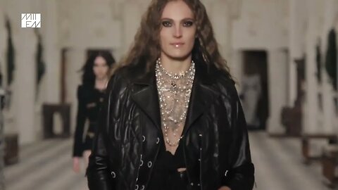 Chanel Pre-Fall 2020-2021 Ready to Wear Métiers d’art - ‘Le Château des Dames’ [Flashback]