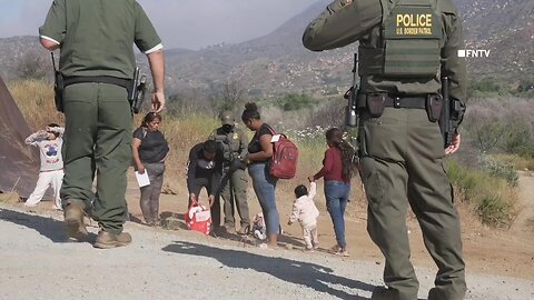Illegals aliens arriving to Jacomba Springs in California across Mexico Border