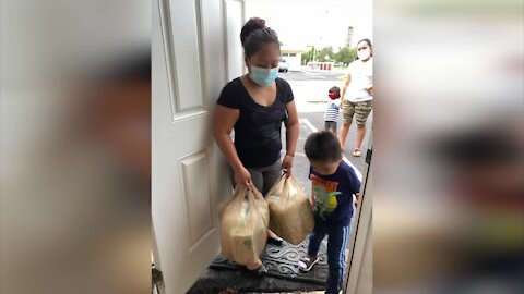 Centro Esperanza ayuda familias durante la pandemia del COVID-19