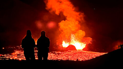 We Walked Into Mordor, It Blew our Minds - Iceland Volcano Eruption at Merardalir 4K
