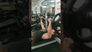 Barbell Flat Bench Press-Andre