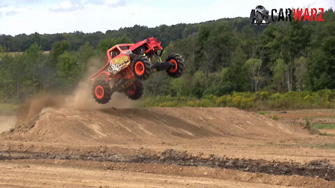 BOG HOG Mega Truck Freestyling At Cornfield 500