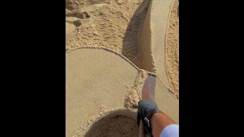 Super-Satisfying Sand Art