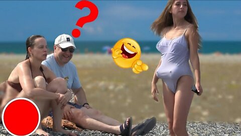Funny_crazy_Girl_prank_on_the_beach__😲__AWESOME_REACTIONS_😲__🔥_Best_of_Just_For_Laughs