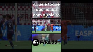 Aquele toque que acaba com o goleiro | FIFA 22 - #shorts 02