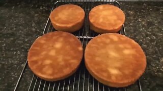 Easy sponge cake recipe. Make simple 6 and 8 inch sponge cakes ready to ice & decorate or freeze.