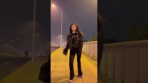 Gorgeous Chinese Girl Breaks Into A Street Dance