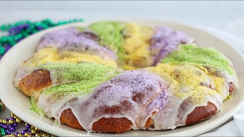 Gluten Free Praline Pecan King Cake | you'll never know it's gluten free!