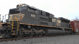 Norfolk Southern Mixed Freight Train With EMD SD70ACe