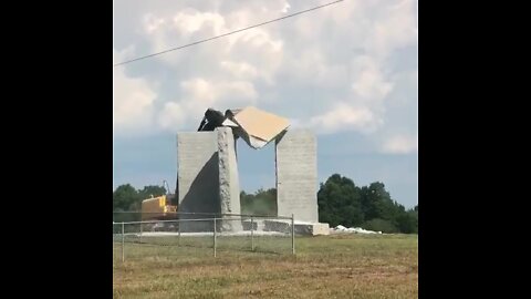 Georgia Guidestones sind jetzt vollständig ABGERISSEN!