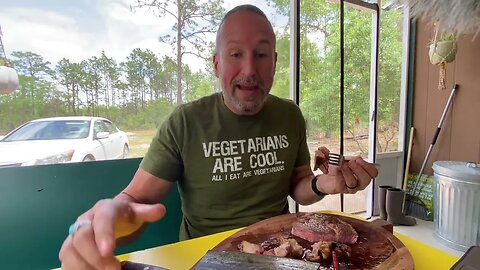 A Frank Conversation with a Carnivore (Over a Ribeye Steak: WARNING: MUNCHING SOUNDS😱) 2022