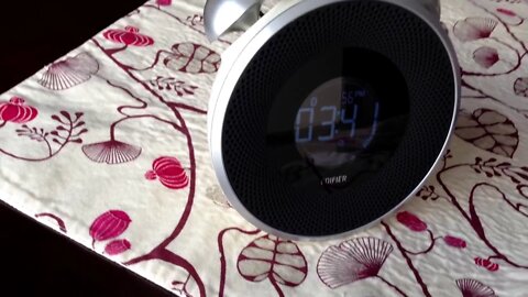 Edifier Tick Tock Bluetooth Retro Radio Alarm Clock