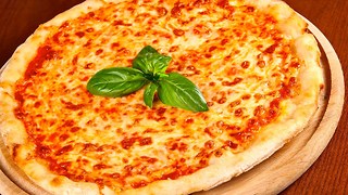 10 Delicious Facts About Pizza