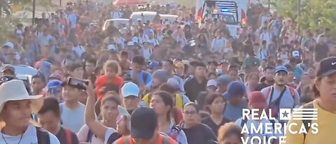 INVASION: 3000 Migrants leaving the south of Mexico with direction to the USA