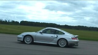 BMW M5 SMGIII vs Porsche 911 Turbo X50 (996) all out high speed race