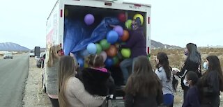 Balloons for prisoners near Las Vegas