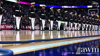 US Marine Corps Silent Drill Platoon Leaves Crowd Of Over 20,500 In Pure Awe