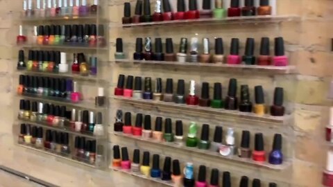 Milwaukee nail salon finds ways to survive economic hit from COVID-19