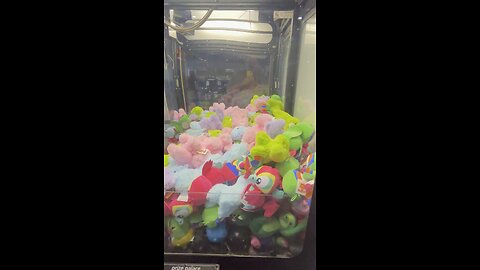 Let’s try my luck on this claw machine