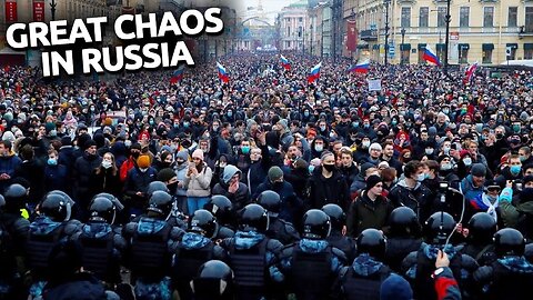 Hundreds Of Russians Are On The Streets : Putin Is So Desperate For The First Time!
