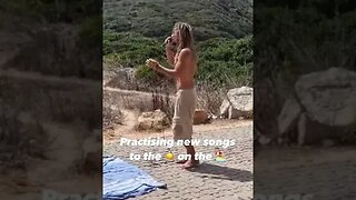 Practising my new songs for the sun on the beach ☀️🏖️ Sang almost 2 hours 🙏❤️ #love #cute #funny #