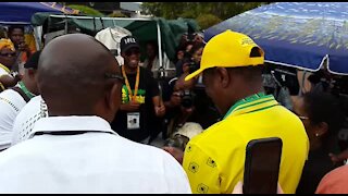 Ramaphosa goes shopping at ANC conference (Rqe)