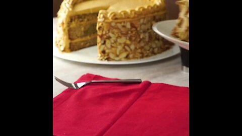 Banana Cake with Caramel Frosting