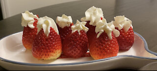 strawberry + whipped cream = yay!!!