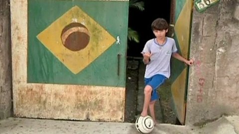 Amazing Footless Soccer Kid