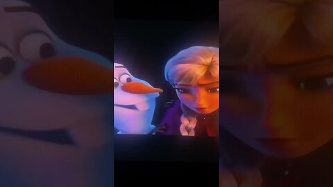 Frozen: Olaf Tells Princess Anna Kristoff Loves Her☃️❤️ #shorts #short #disney #disneyprincess