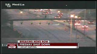 Deputies shut down I-43 Southbound at Capitol