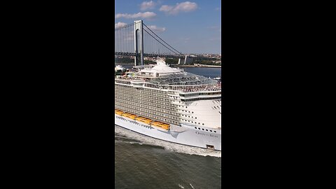 Oasis of the Seas cruises out of New York Harbor