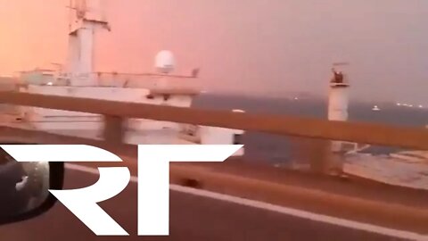 VEJA O MOMENTO EXATO EM QUE NAVIO COLIDE COM PONTE RIO-NITERÓI