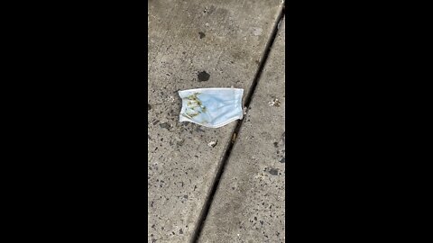 Someone used this mask to wipe their 4ss in nyc